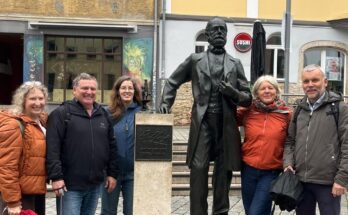 Fraktion Bürger für Meißen in Jena am Denkmal für Carl Zeiß